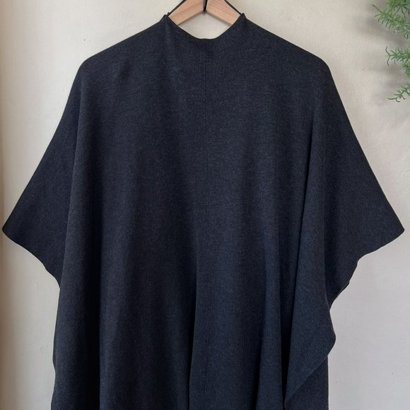 Lululemon Charcoal Grey After Asana Wrap - Picture 7 of 14